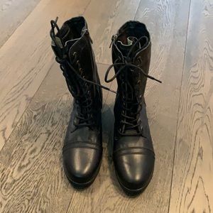 Leather combat boots w/ interior pockets